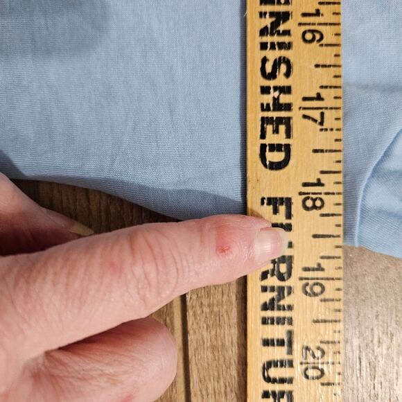 Blue Easter Bunny Print Women's Top Small Artsy Painted Spring T Shirt Casual - Picture 10 of 13